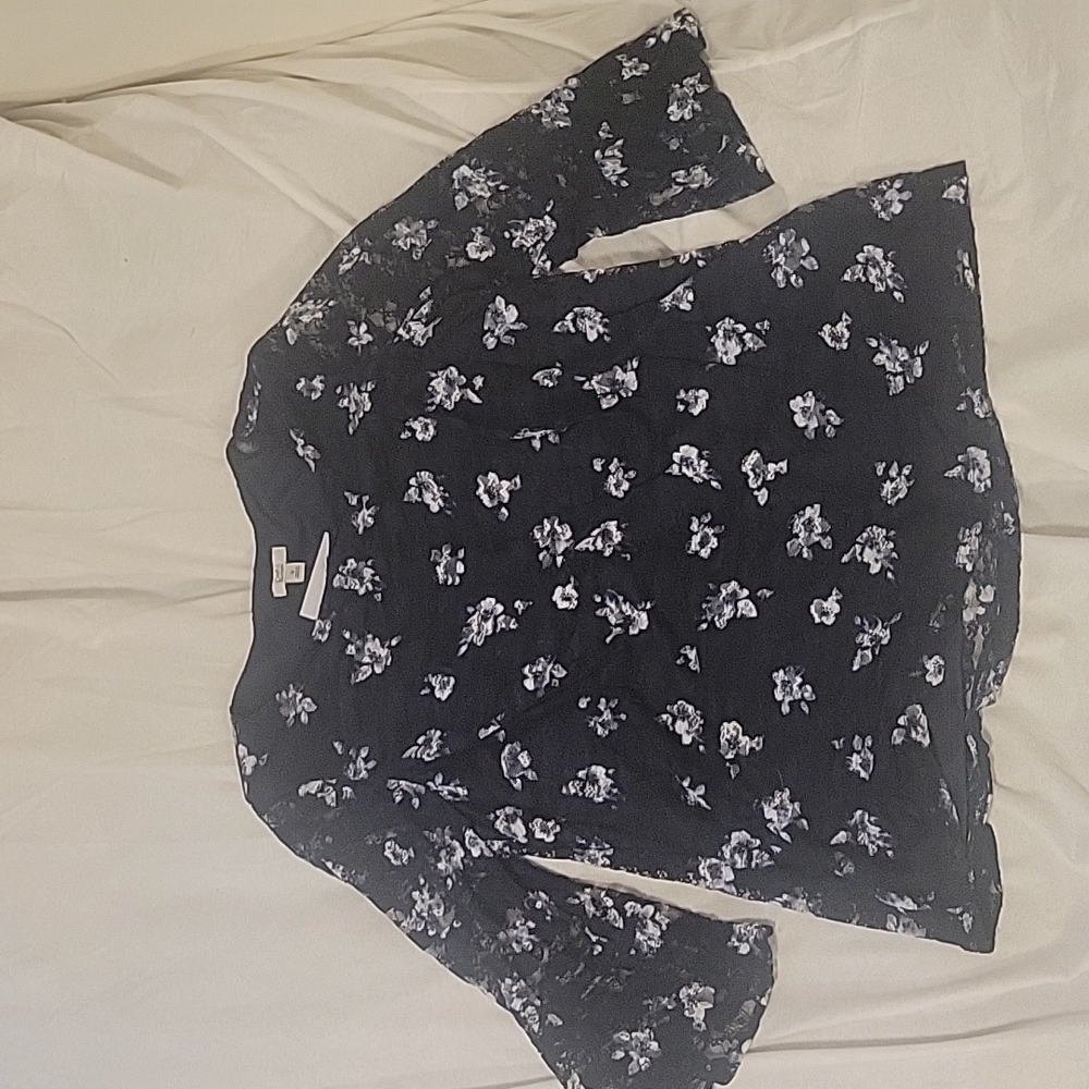 Croft & Barrow 1X 3/4 Lenght Sleeve Blue Floral Lace Shirt